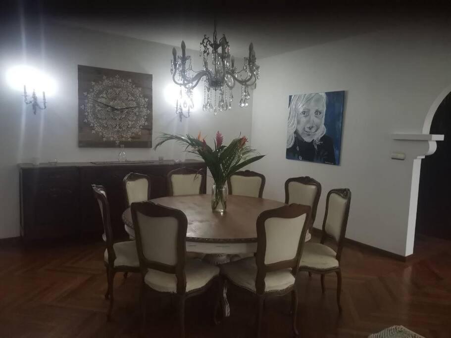 Artists House Family Unit Daire Rivière Noire Dış mekan fotoğraf